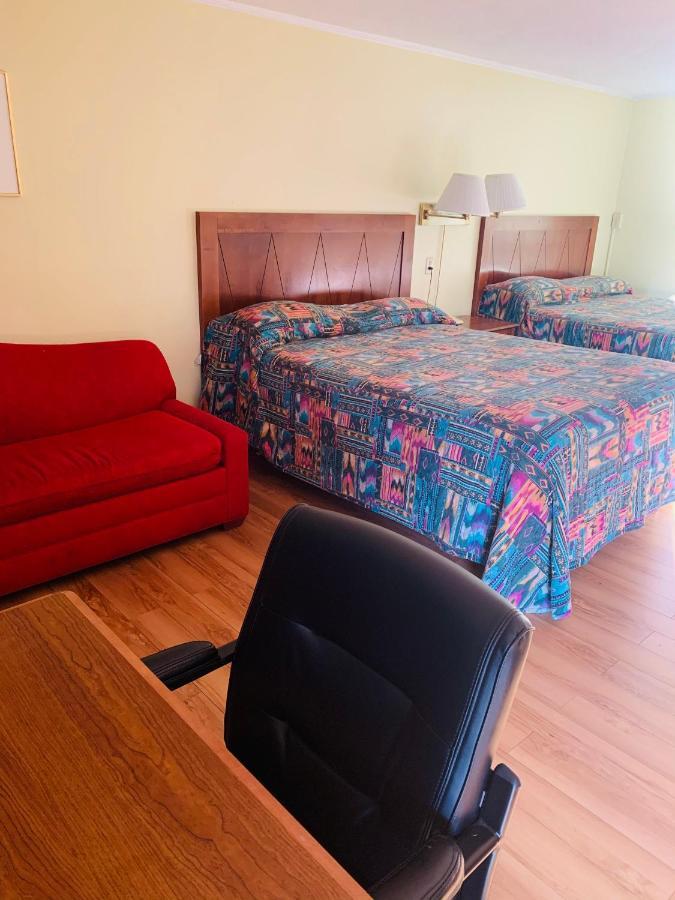 สโตนเฮาส์ โมเทล แอนด์ เรสเตอรองต์ Motel ทรูโร ภายนอก รูปภาพ